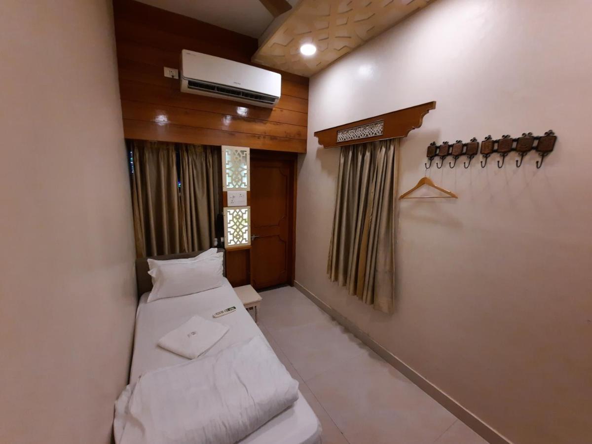 Hotel Temple On Ganges Varanasi