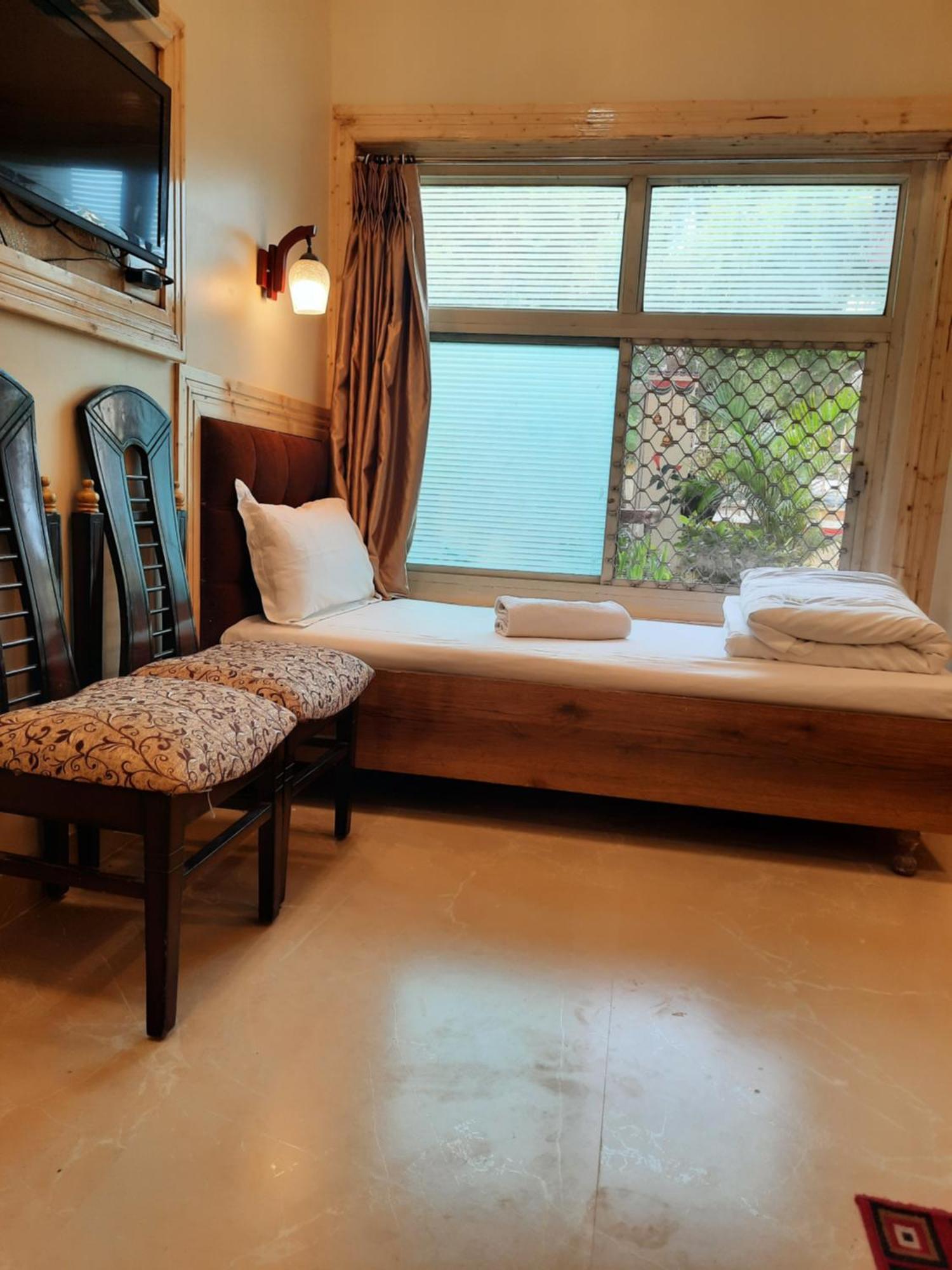 Temple On Ganges Hotel 3*