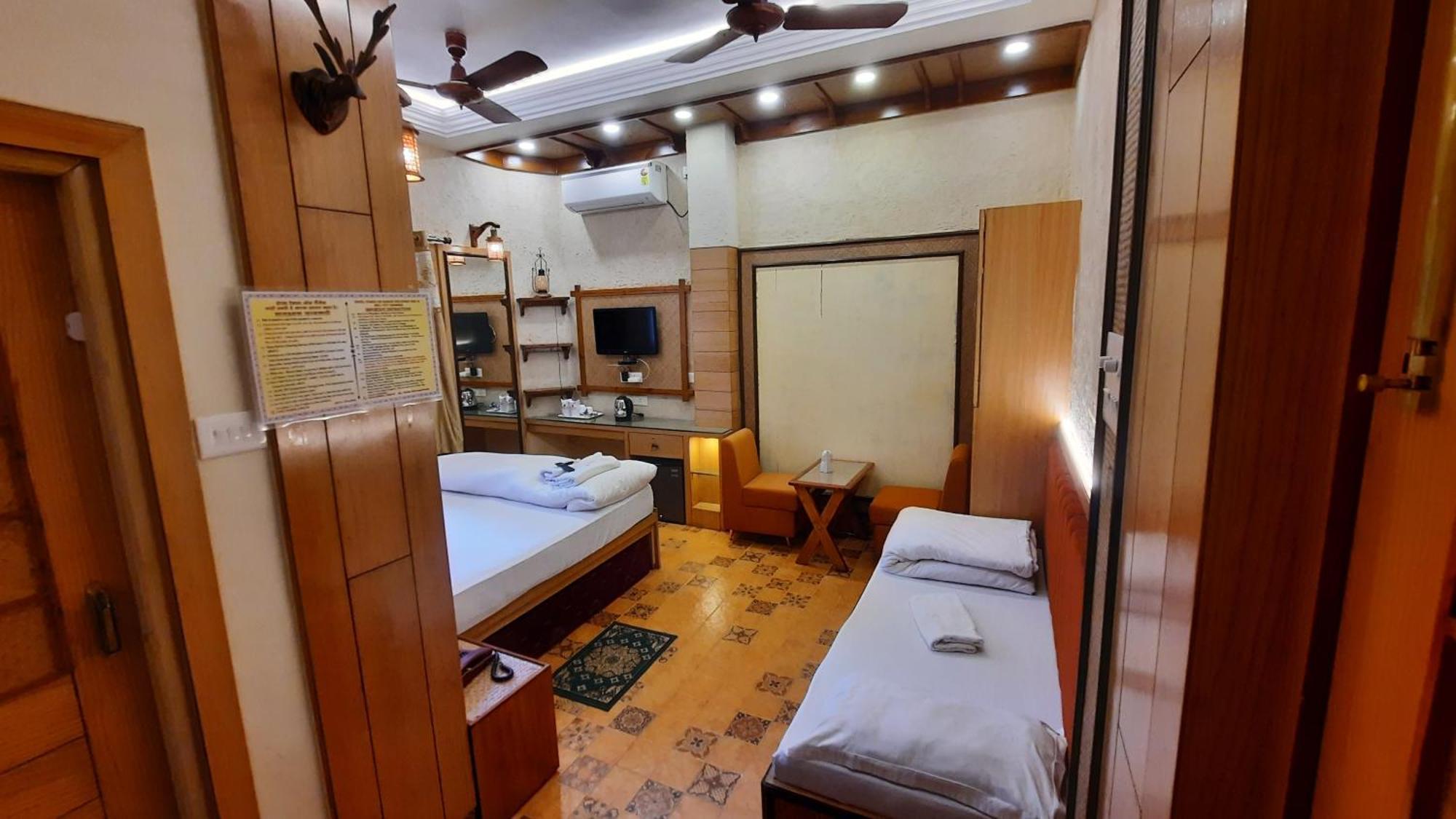 Hotel Temple On Ganges Varanasi