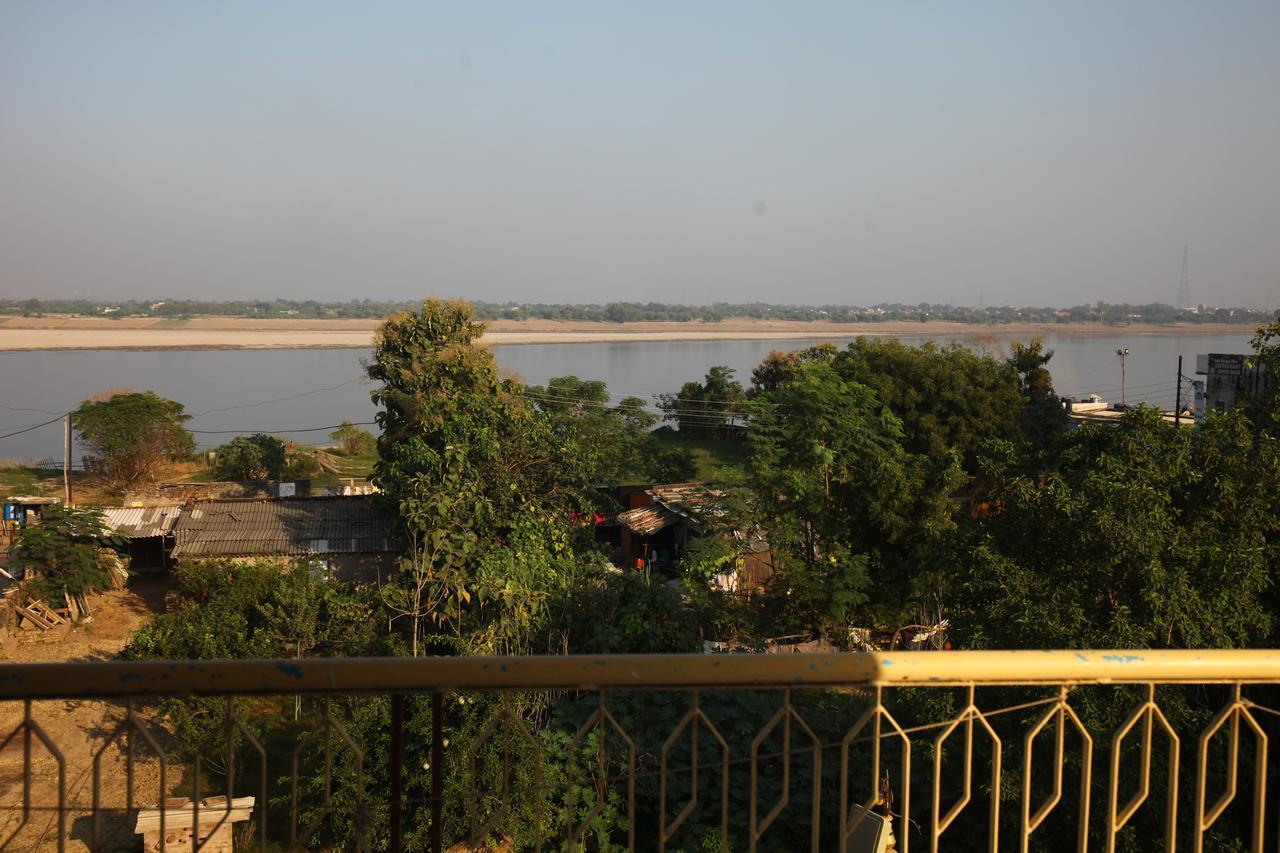 Hotel Temple On Ganges Varanasi